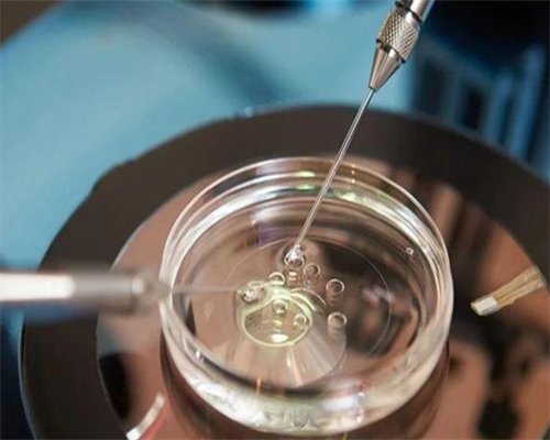 婴儿拍嗝技巧与注意事项详解